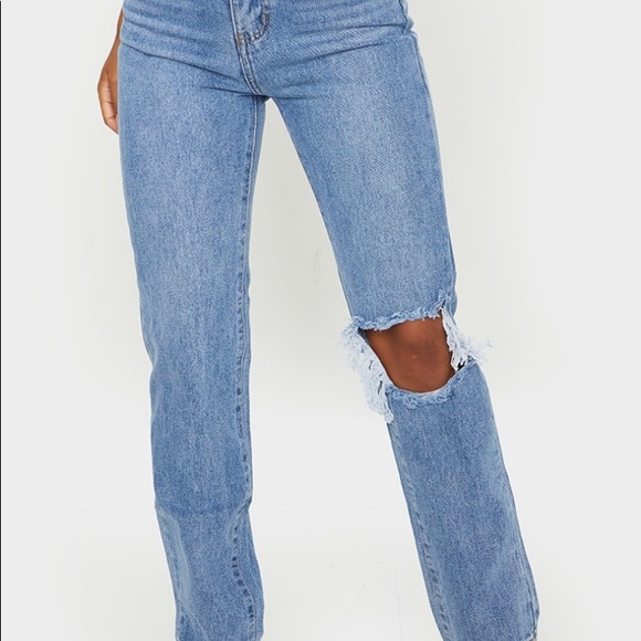 Pretty Little Thing Open Knee Mom Jeans - Picture 2 of 7